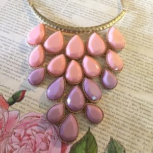 Multi color necklace